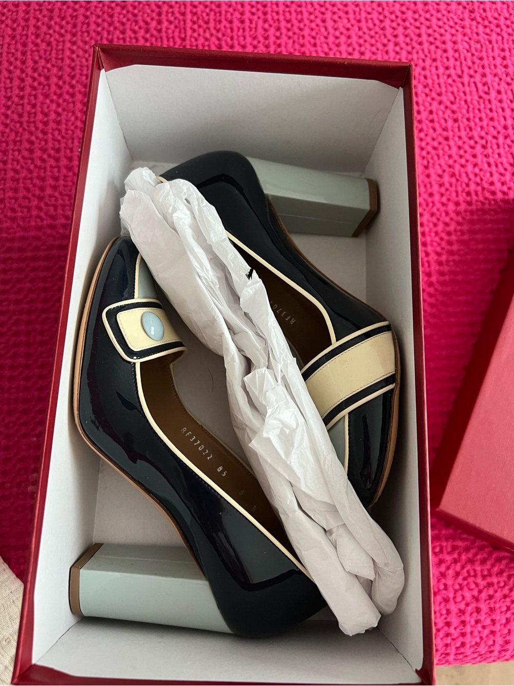 Salvatore Ferragamo oxford blue shoe - Picture 2 of 5